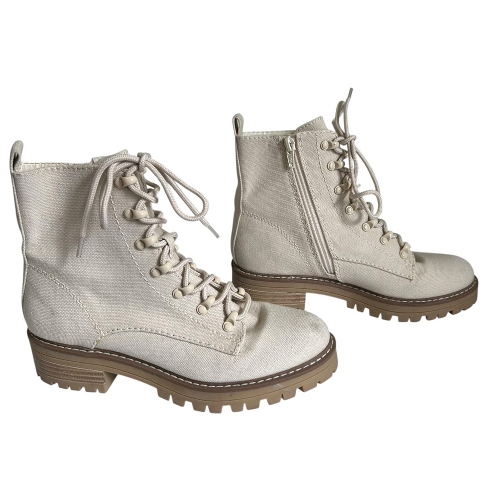 Women's Cream Lace-Up Ankle Boots